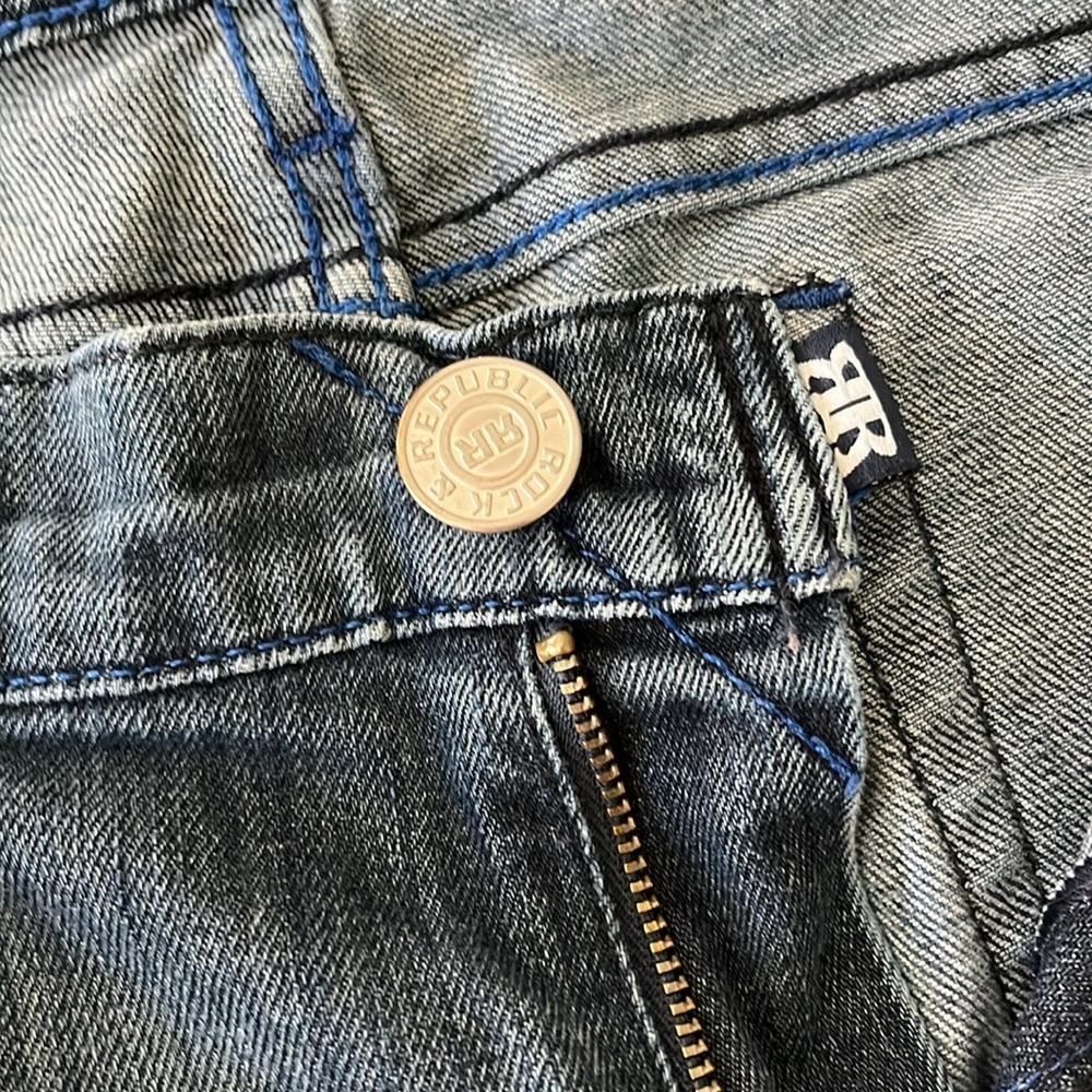 Rock & Republic Jeans Low Rise/Straight Leg- 32 - Picture 12 of 15